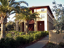 Studio Apartment Exterior Photo