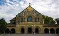 Claudia Nuñez saw Stanford in a different light after encountering the undocumented parents of a Stanford undergraduate in front of Memorial Church. photo: mary.w.e on Flickr