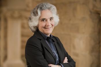 Photo - Portrait of SLAC Lab Director Persis Drell in Stanford Main Quad