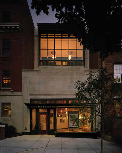 The Bing Stanford in Washington Art Gallery at night.