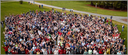 Photograph of SLAC staff on SLAC's main campus